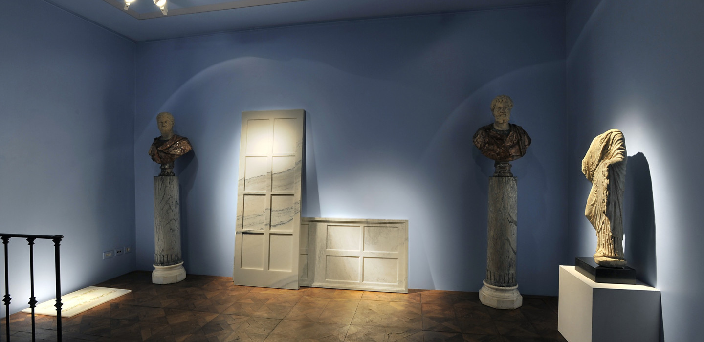 WHITE MARBLE & PAINTING from the Antiquity to Now